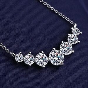 2.8 CT Certified Diamond Choker Necklace.
